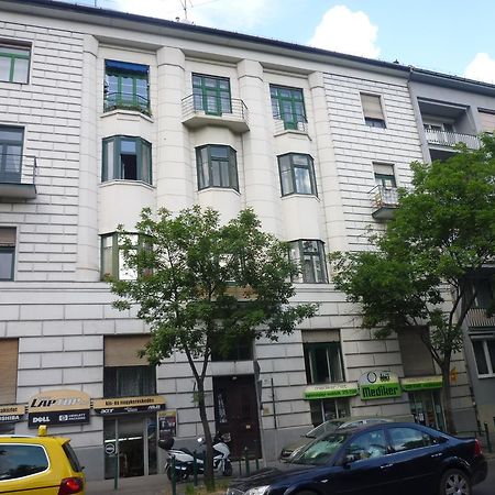 Retro Apartment Budapest Eksteriør billede