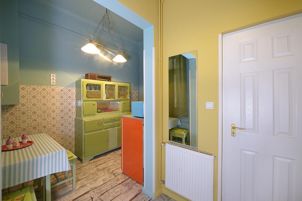 Retro Apartment Budapest Værelse billede